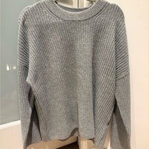 Abercrombie & Fitch Heather Gray Ribbed Sweater